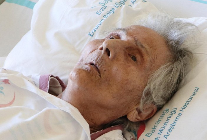 Erzurum'da 90 yaşında koronavirüsü yendi