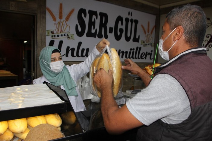 Antalya'da zamlara kızan fırıncı, ekmeği 2.25 liraya indirdi