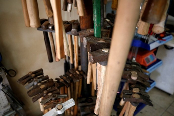 Kayseri'de biriktirdiği marangoz aletlerini koleksiyona çevirdi