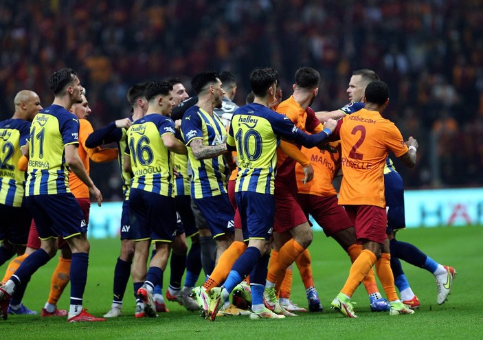 Fenerbahçe deplasmanda Galatasaray'ı yendi