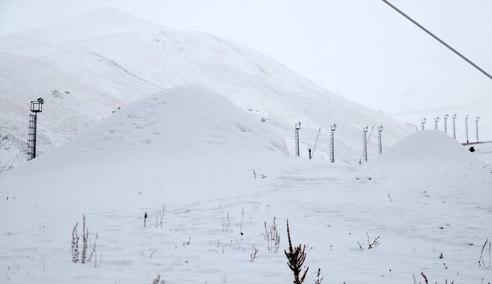 Palandöken ve Cıbıltepe kayak merkezleri beyaza büründü