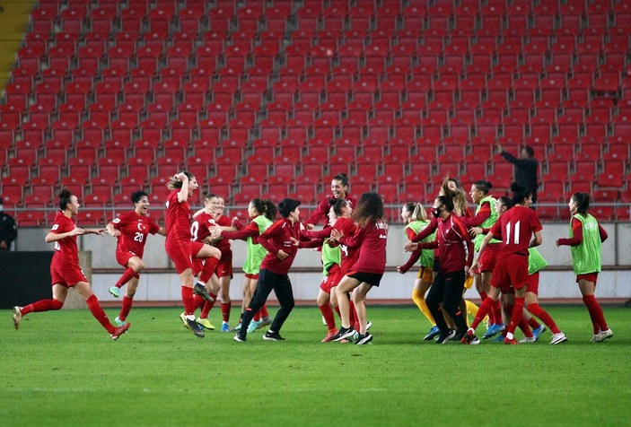 Kadın Milliler, Dünya Kupası Avrupa Elemeleri'nde İsrail'i geriden gelerek yendi