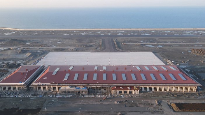 Rize-Artvin Havalimanı'nın 100 milyon tonluk dolgusunun 99'u tamamlandı