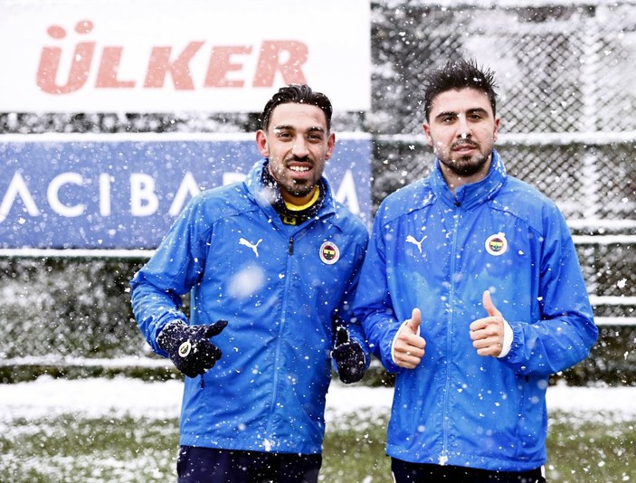 Fenerbahçe, kar yağışı altında çalıştı