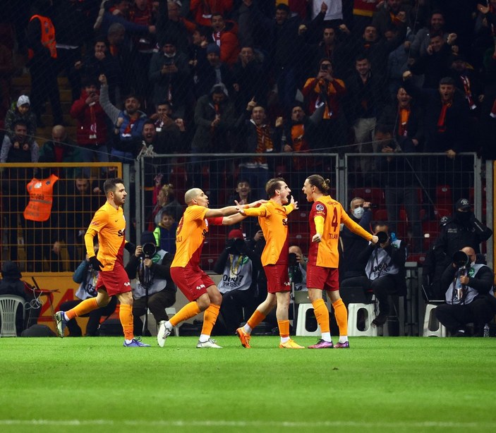 Galatasaray, Beşiktaş'ı 2 golle mağlup etti