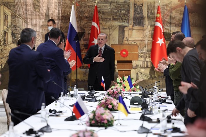 Mustafa Varank: Müzakerelerdeki alkış her lidere nasip olmaz