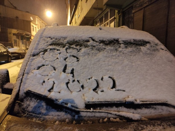 Ardahan'da Nisan ayında kar yağdı