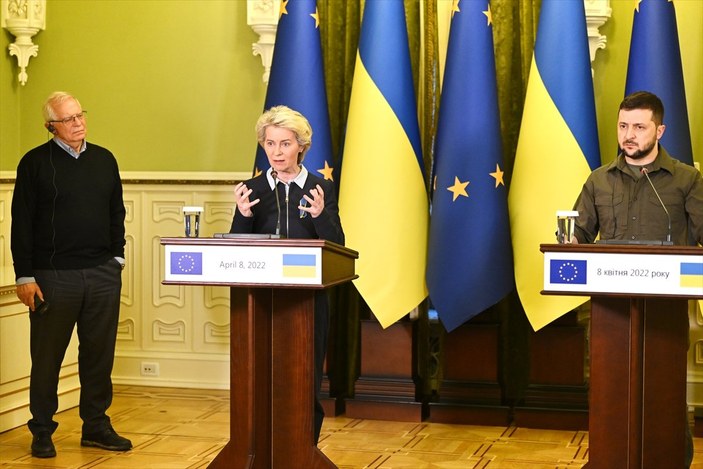 AB Komisyonu Başkanı Ursula Von der Leyen: Ukrayna Avrupa ailesine aittir