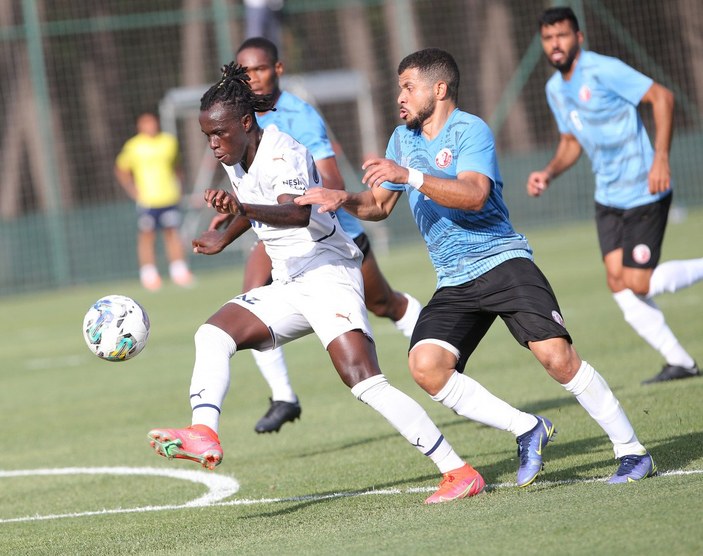 Fenerbahçe hazırlık maçında AL Shamal'ı 4-2 yendi