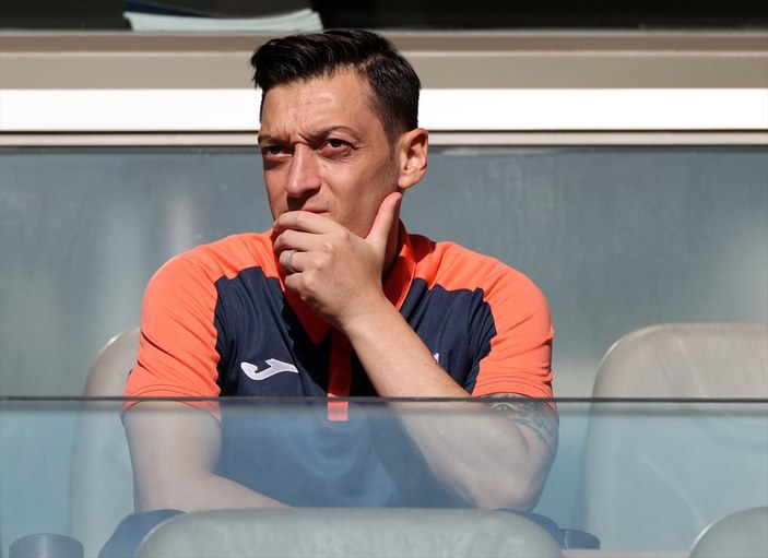 Emre Belözoğlu: En büyük arzum Mesut'un futbolu Fener'de bırakması