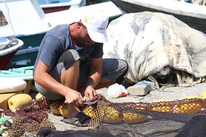 Düzce ve Kocaeli'de balıkçılar av sezonu için hazırlıklarını sürdürüyor