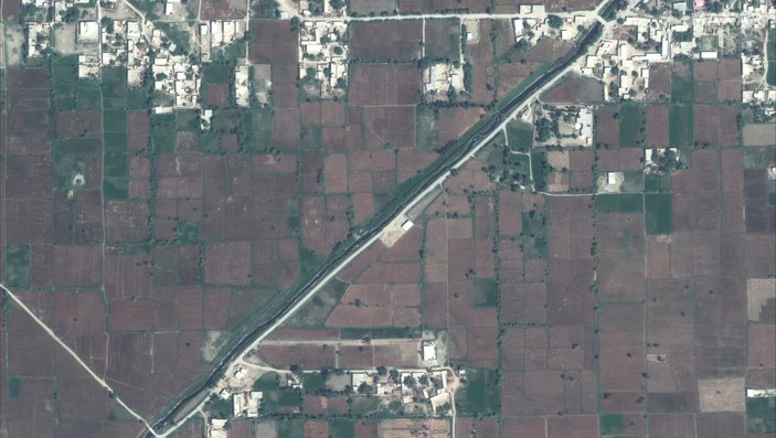 Pakistan'da sel felaketinin boyutunu gösteren uydu görüntüleri