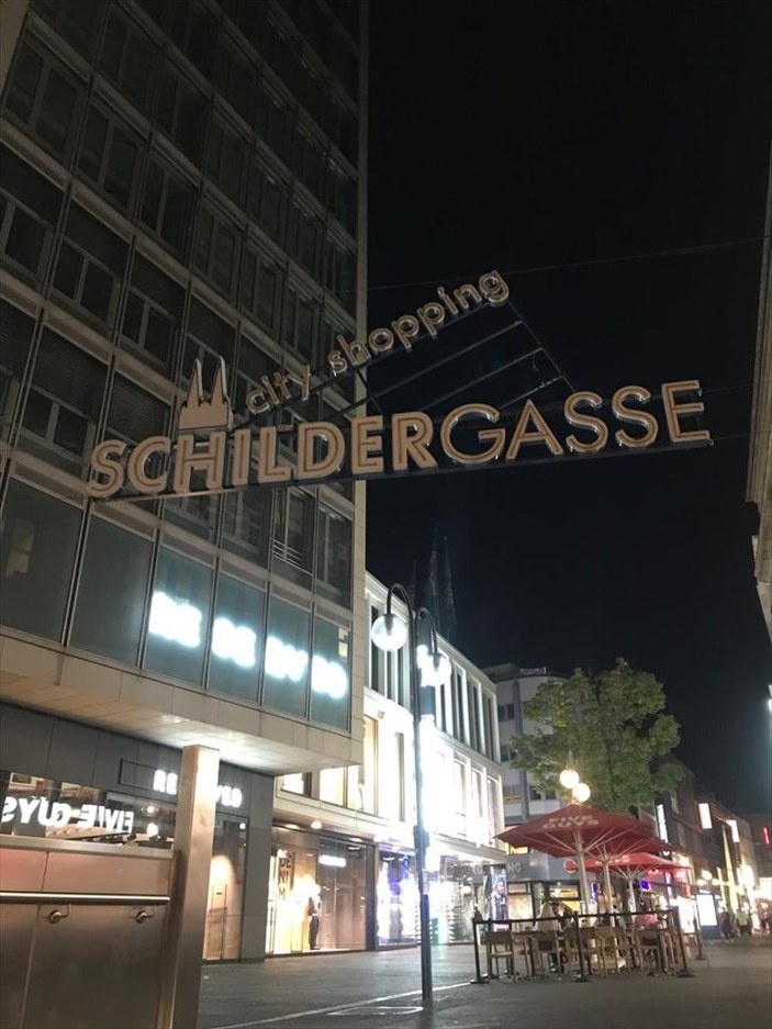 Almanya, enerji tasarrufu amacıyla gece ışıklandırmalarını kapattı
