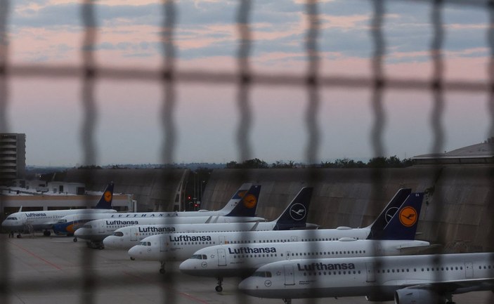 Lufthansa pilotlarının grevi, 130 bin yolcuyu etkiledi