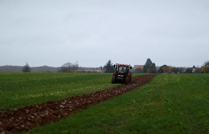 Avrupa'da çiftçiler, operasyonlarını durdurma noktasına geldi