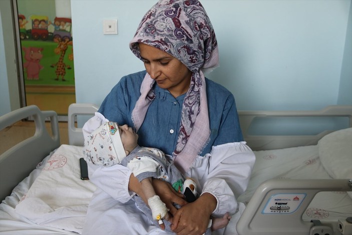Diyarbakır’da yeni doğan bebek, takılan kalp pili ile yaşama tutundu