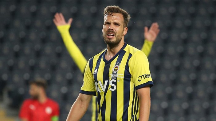 Fenerbahçe'de Bruma, Lemos ve Novak TFF listesine dahil edilmedi