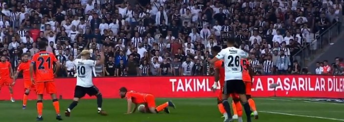 Beşiktaş'ın penaltı beklediği an
