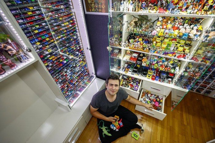 Zabıta memuru, oyuncak tutkusuyla 5 bin parçalık koleksiyon yaptı