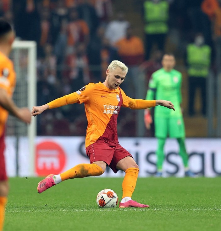 Galatasaray'da Nelsson'a yeni teklif