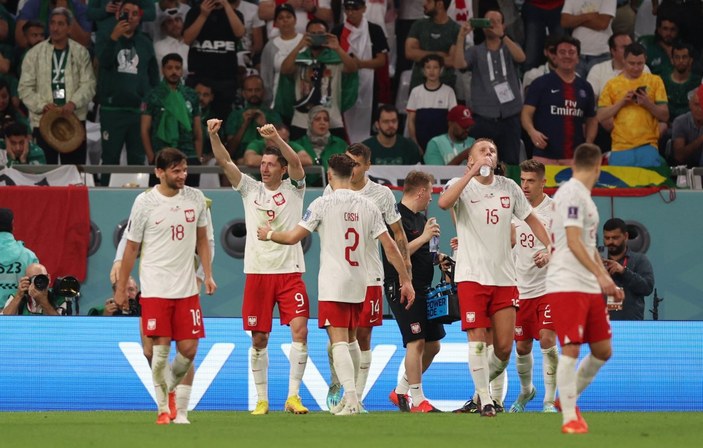 Polonya, Suudi Arabistan'ı iki golle mağlup etti