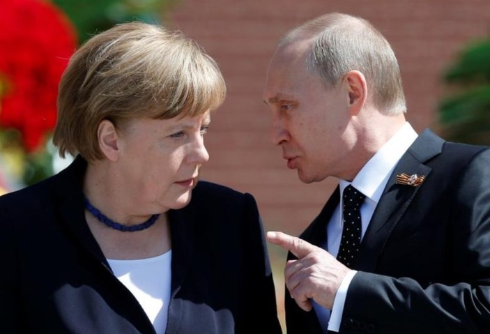 Angela Merkel: Putin'i etkileme gücümü kaybetmiştim