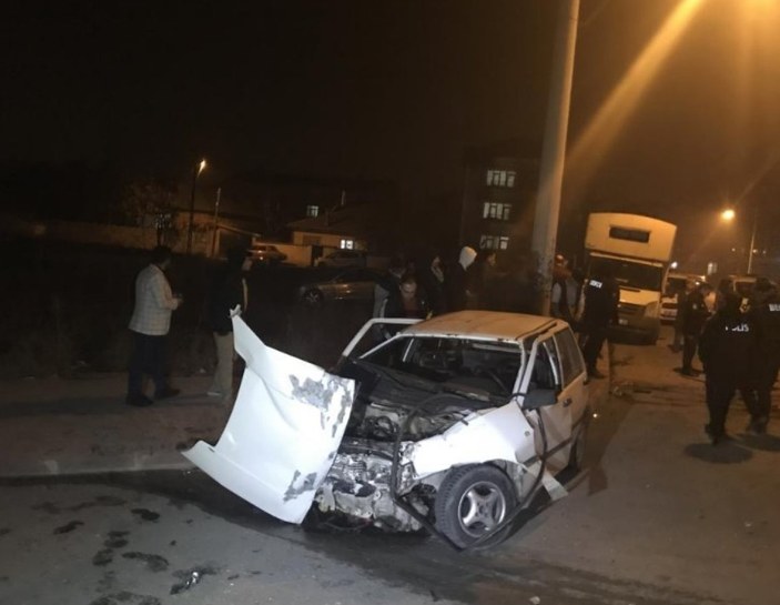 Konya'da bir kazada 6 kişi ölümden döndü