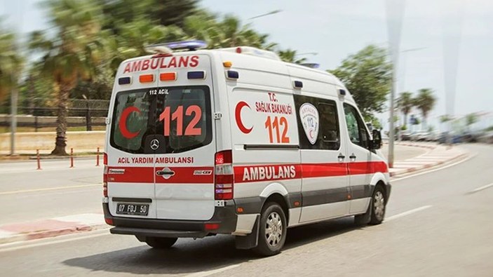 Bakan Koca: Ambulanslarımız acil vakalara en geç 10 dakikada ulaşıyor