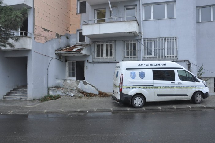 Tekirdağ'da eski emniyet binasına giren hırsızlar yakalandı