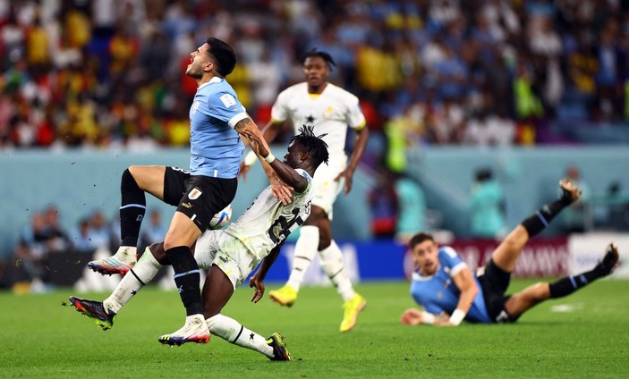 Uruguay, Gana'yı yenmesine rağmen elendi