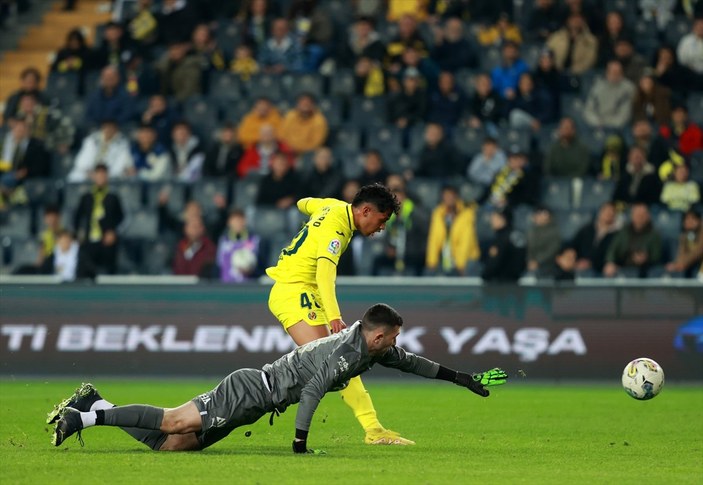Fenerbahçe, Villarreal'i iki golle geçti