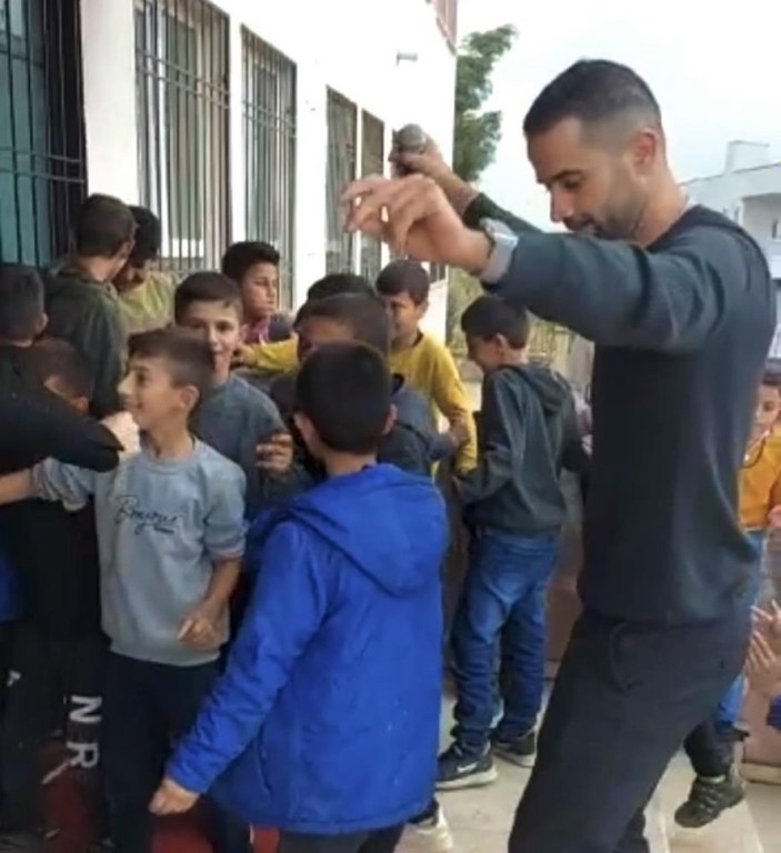 Mardin'de okul müdürü öğrencilerinin isteğini kırmadı