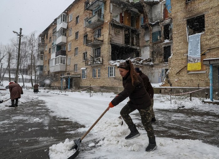 Vladimir Zelensky: Bu kışı atlatmak zorundayız