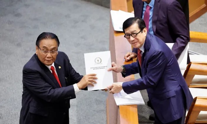 Endonezya'da evlilik dışı cinsel ilişki yasaklandı
