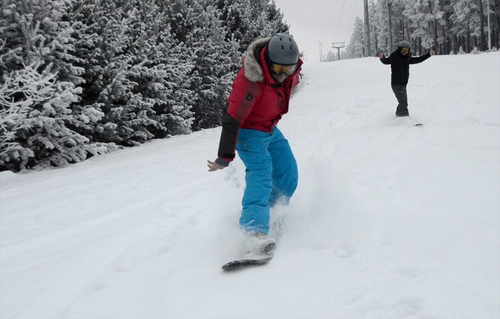 Kars Cıbıltepe'de sezonun ilk kayağı yapıldı