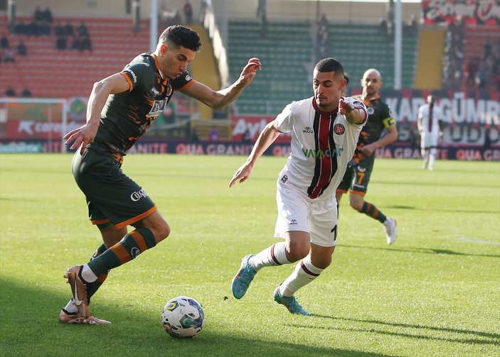 Alanyaspor ile Fatih Karagümrük yenişemedi