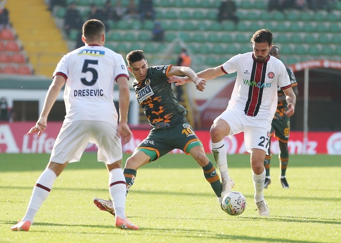 Alanyaspor ile Fatih Karagümrük yenişemedi