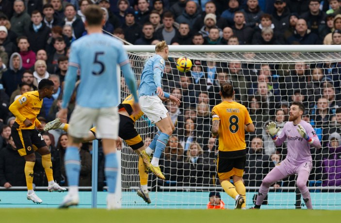 Manchester City, Haaland'ın hat-trickiyle Wolverhampton'u yendi