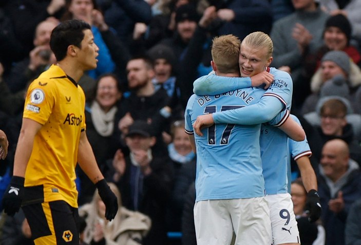 Manchester City, Haaland'ın hat-trickiyle Wolverhampton'u yendi