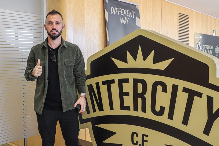 Emre Çolak, İspanya 3. Lig takımı CF Intercity'e transfer oldu