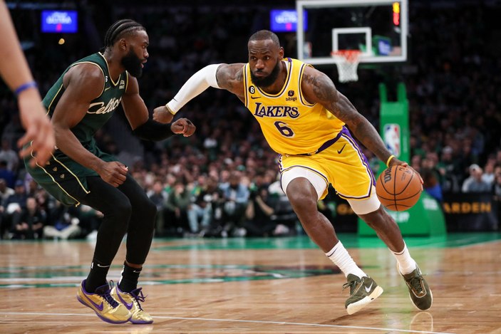 NBA lideri Boston Celtics, Los Angeles Lakers'ı uzatmada yendi