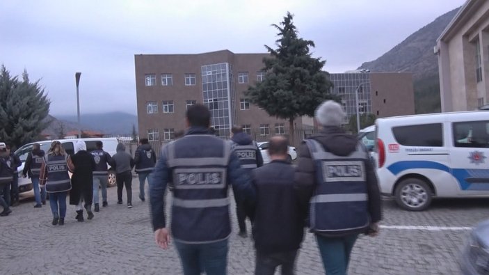 1,5 milyon liralık 'ÖTV muafiyetli araç' vurgunu: 5 gözaltı #2