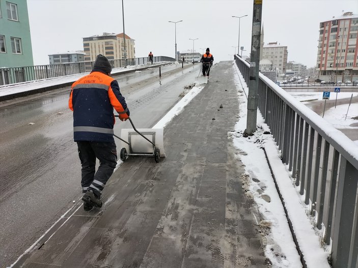 Çorum'da 158 köy yolu kar nedeniyle ulaşıma kapandı