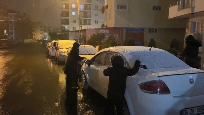 İstanbul'da kar yağışı başladı-1 #1