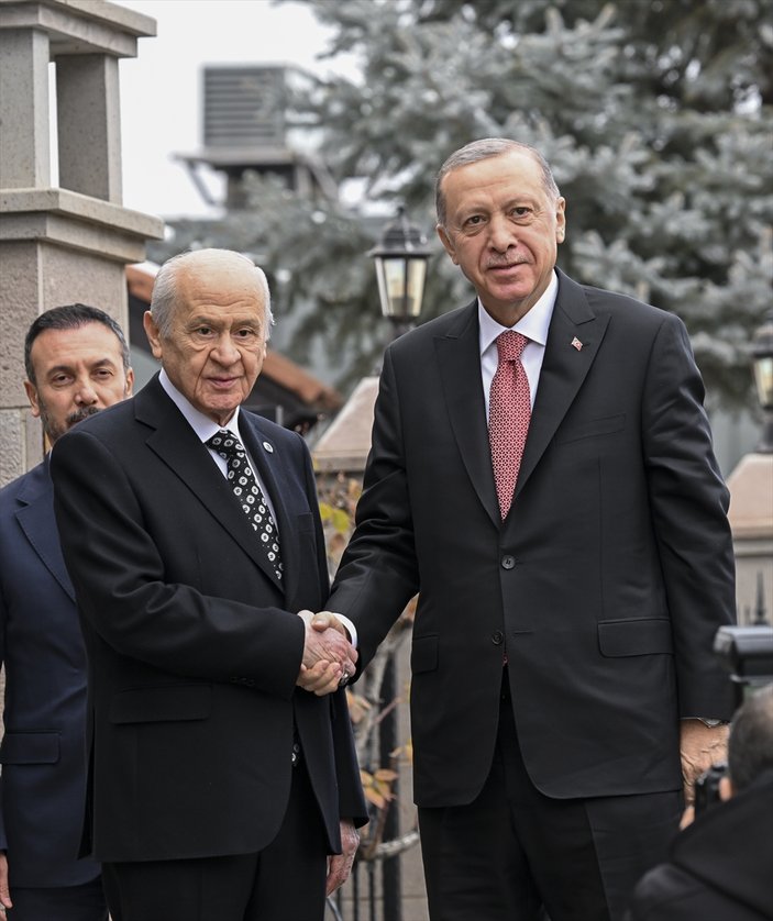 Devlet Bahçeli, Cumhurbaşkanı Erdoğan'ı konutunda ağırladı