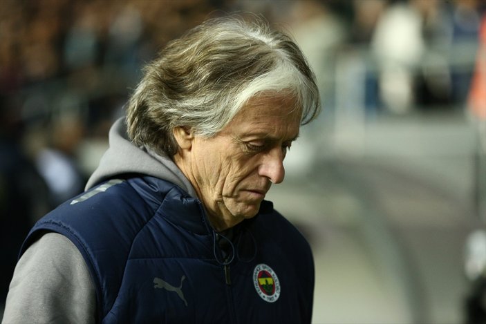 Jorge Jesus: Her şey adil şekilde ilerlerse, biz zaten lider oluruz