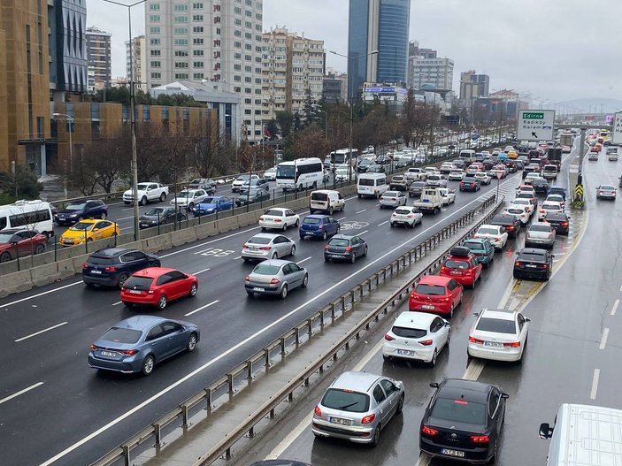 İstanbul'da hafta sonu trafik yoğunluğu