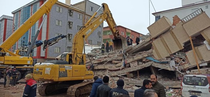 Deprem uzmanı Prof. Ahmet Ercan: Deprem 130 atom bombası gücünde