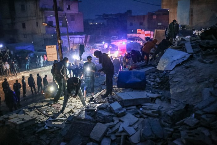 Suriye'de de etkili olan depremde çok sayıda can kaybı yaşandı