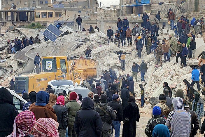 Depremden etkilelen Suriye'de can kayıpları artıyor